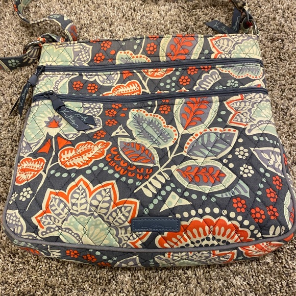 Vera Bradley Multicolor Floral Crossbody Bag - Picture 2 of 11